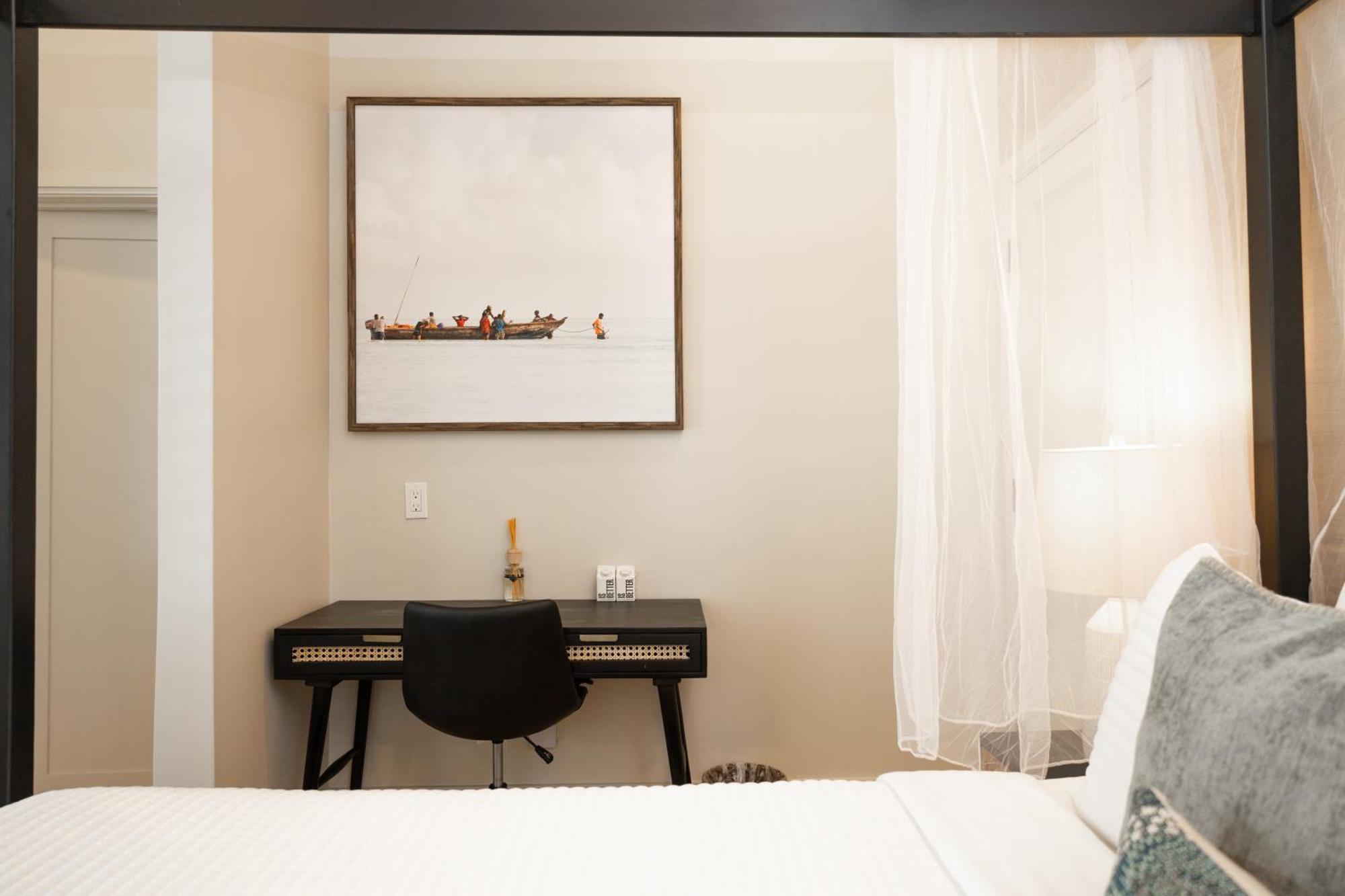 The Key West Hotel Экстерьер фото