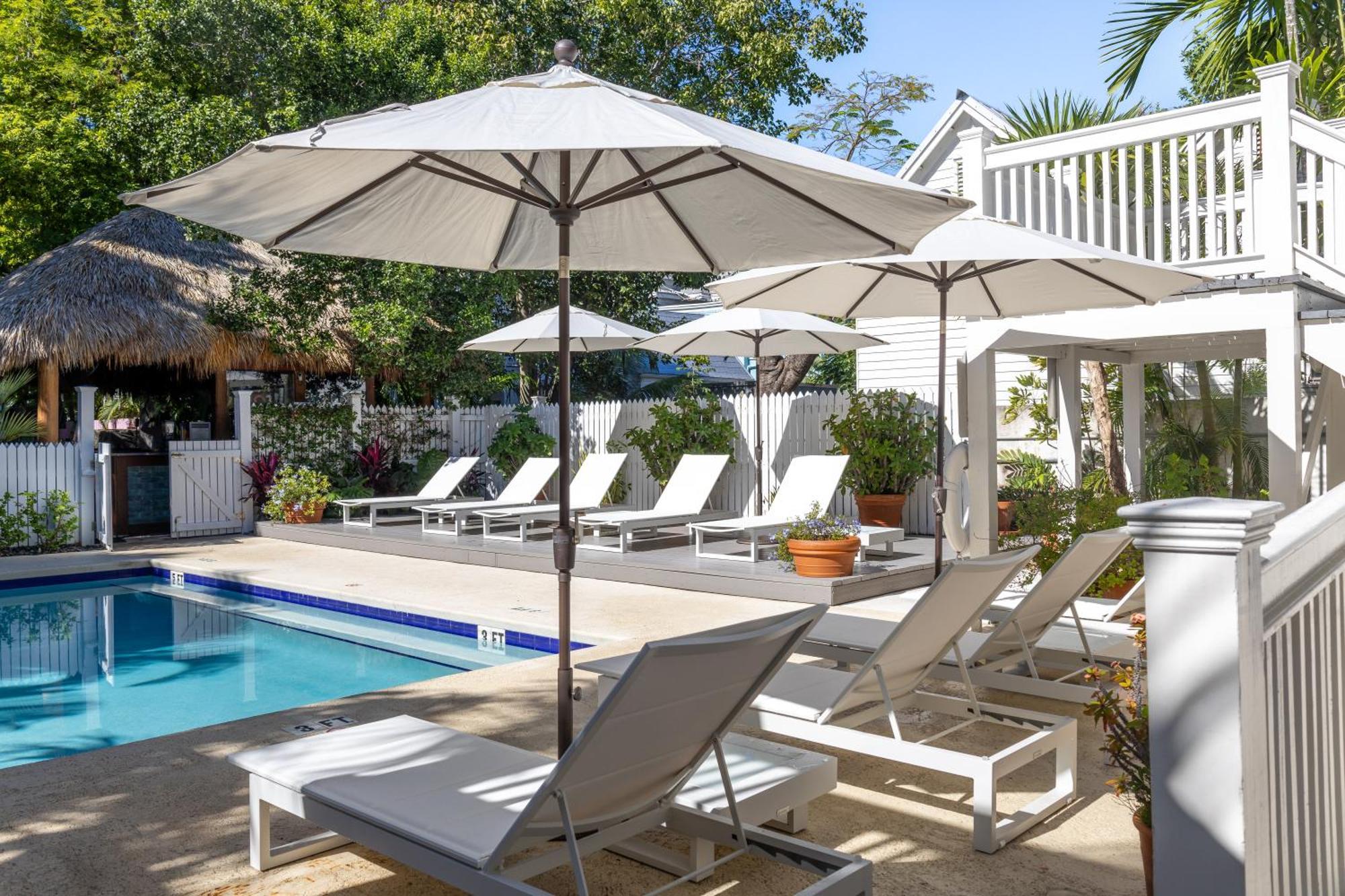 The Key West Hotel Экстерьер фото